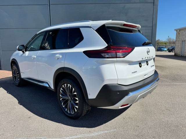 2025 Nissan X Trail 1.5 h e-POWER Tekna SUV 5dr Petrol Hybrid Auto e-4ORCE 7 SEATS Euro 6 (s/s) (213 ps)
