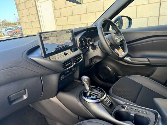 2024 Nissan Juke 1.6 N-Connecta SUV 5dr Petrol Hybrid Auto Euro 6 (143 ps)