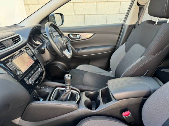 2019 Nissan Qashqai 1.3 DIG-T N-Connecta GLASS ROOF PACK SUV 5dr Petrol Manual Euro 6 (s/s) (140 ps)
