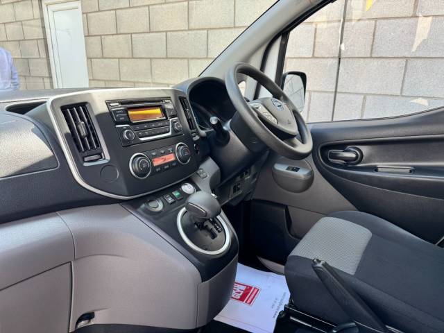 2021 Nissan e-NV200 40kWh Acenta Combi Van Double Cab 5dr Electric Auto (5 Seat, Quick Charge) (109 ps)