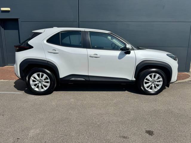 2021 Toyota Yaris Cross 1.5 VVT-h Icon SUV 5dr Petrol Hybrid E-CVT Euro 6 (s/s) (116 ps)