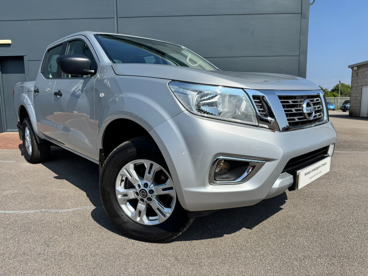2023 Nissan Navara