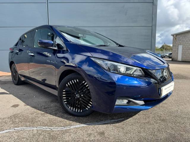 Nissan Leaf 0.0 110kW N-Connecta 39kWh 5dr Auto Hatchback Electric Blue