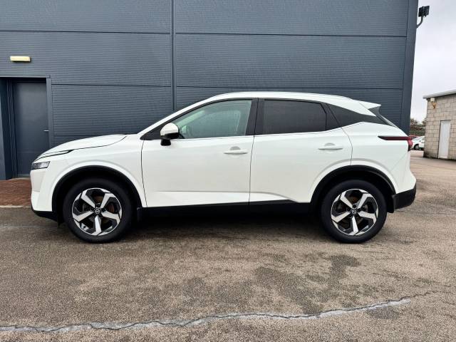 2022 Nissan Qashqai 1.3 DiG-T MH N-Connecta 5dr