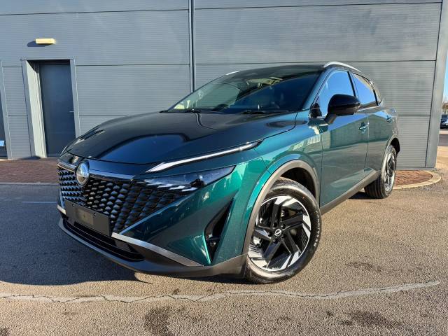 2025 Nissan Qashqai 1.3 DiG-T MH 140 N-Connecta Glass Roof 5dr