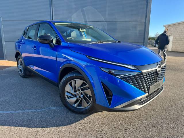 Nissan Qashqai 1.3 DIG-T MHEV Acenta Premium 140 Euro 6 (s/s) 5dr SUV Petrol Magnetic Blue
