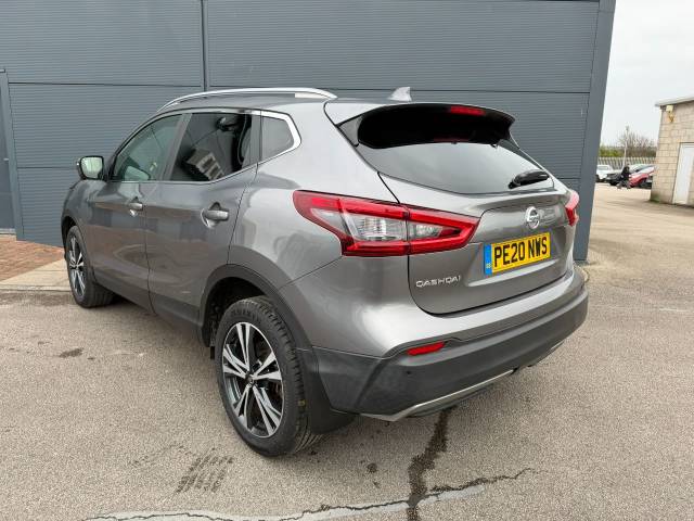 2020 Nissan Qashqai 1.3 DiG-T N-Connecta  GLASS ROOF5dr