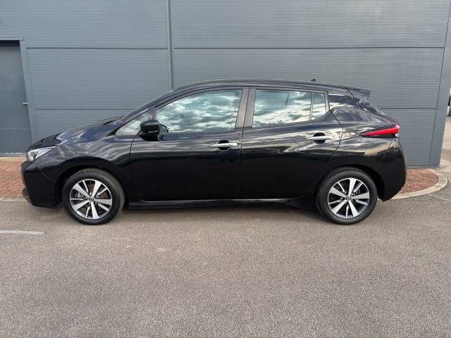 2022 Nissan Leaf 0.0 110kW Acenta 40kWh 5dr Auto [6.6kw Charger]