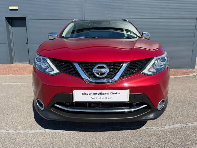 2015 Nissan Qashqai 1.2 DiG-T Tekna Glass roof 5dr Xtronic