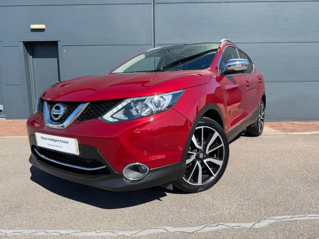 2015 Nissan Qashqai 1.2 DiG-T Tekna Glass roof 5dr Xtronic