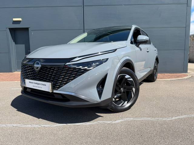 2025 Nissan Qashqai 1.3 DiG-T MH N-Connecta Glass roof  5dr