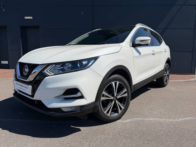 2021 Nissan Qashqai 1.3 DiG-T N-Connecta 5dr [Glass Roof Pack]