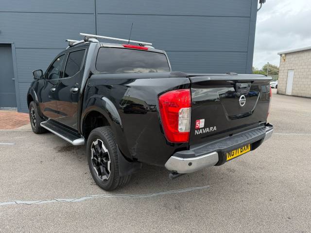 2021 Nissan Navara Double Cab Pick Up Tekna 2.3dCi 190 TT 4WD Auto